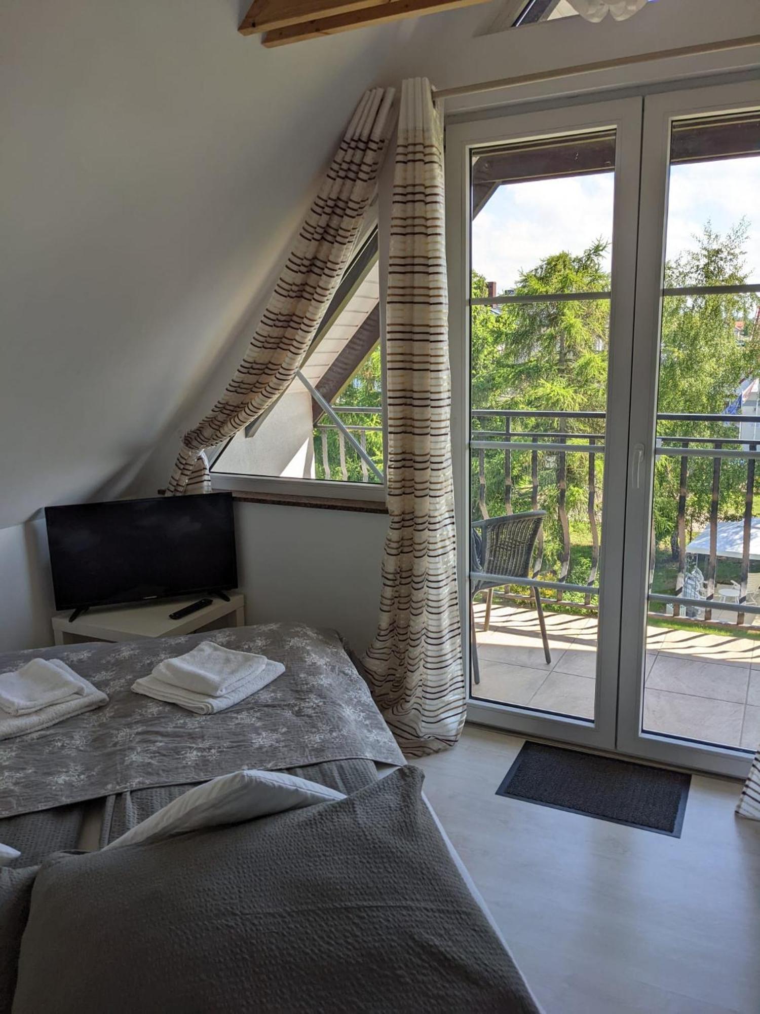 Nautilus Pearl Apartment Chlopy Room photo